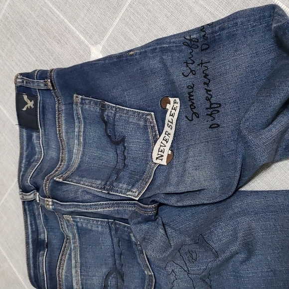 American Eagle Jeans with Patches, Size 00 - Picture 11 of 17